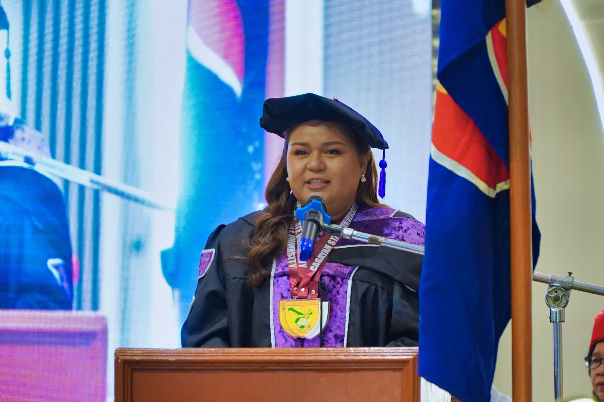 24TH-GRAD-COL-PHOTOSET photo 60